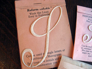 イニシャルS01の写真