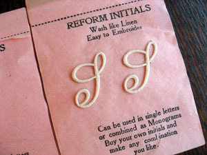 イニシャルS03の写真