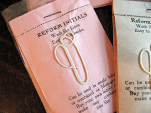 イニシャルV03の写真